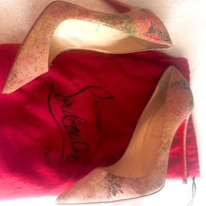 USED Christian Louboutin so kate pumps.